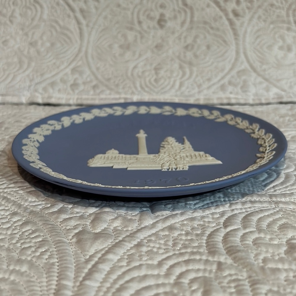 Wedgewood‎ 1970 Christmas plate - Picture 15 of 16